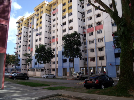 Yishun Street 72 thumbnail photo